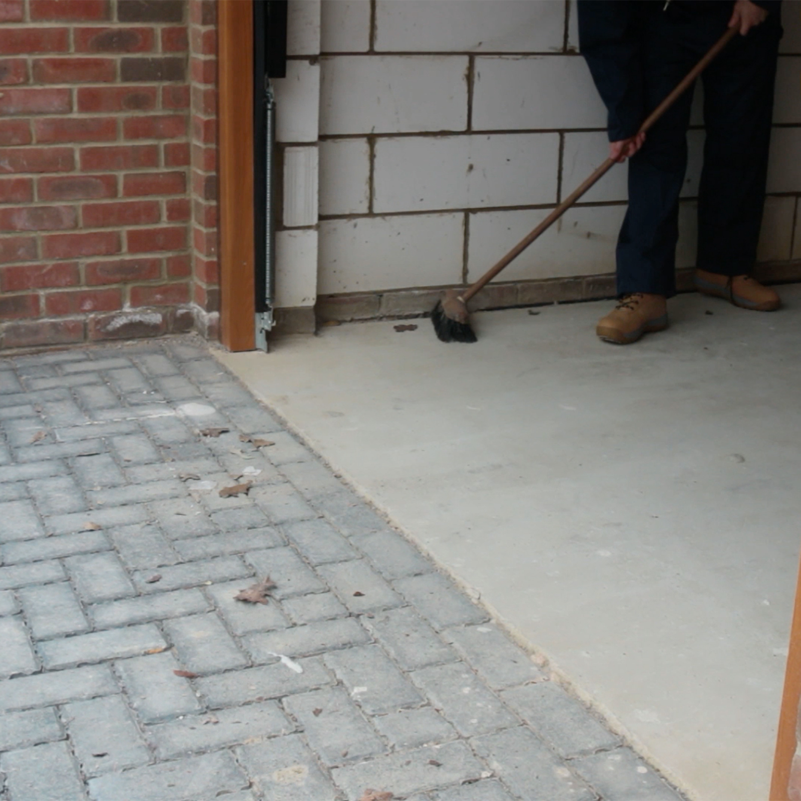 Entfernen von Oberflächenzementmilch