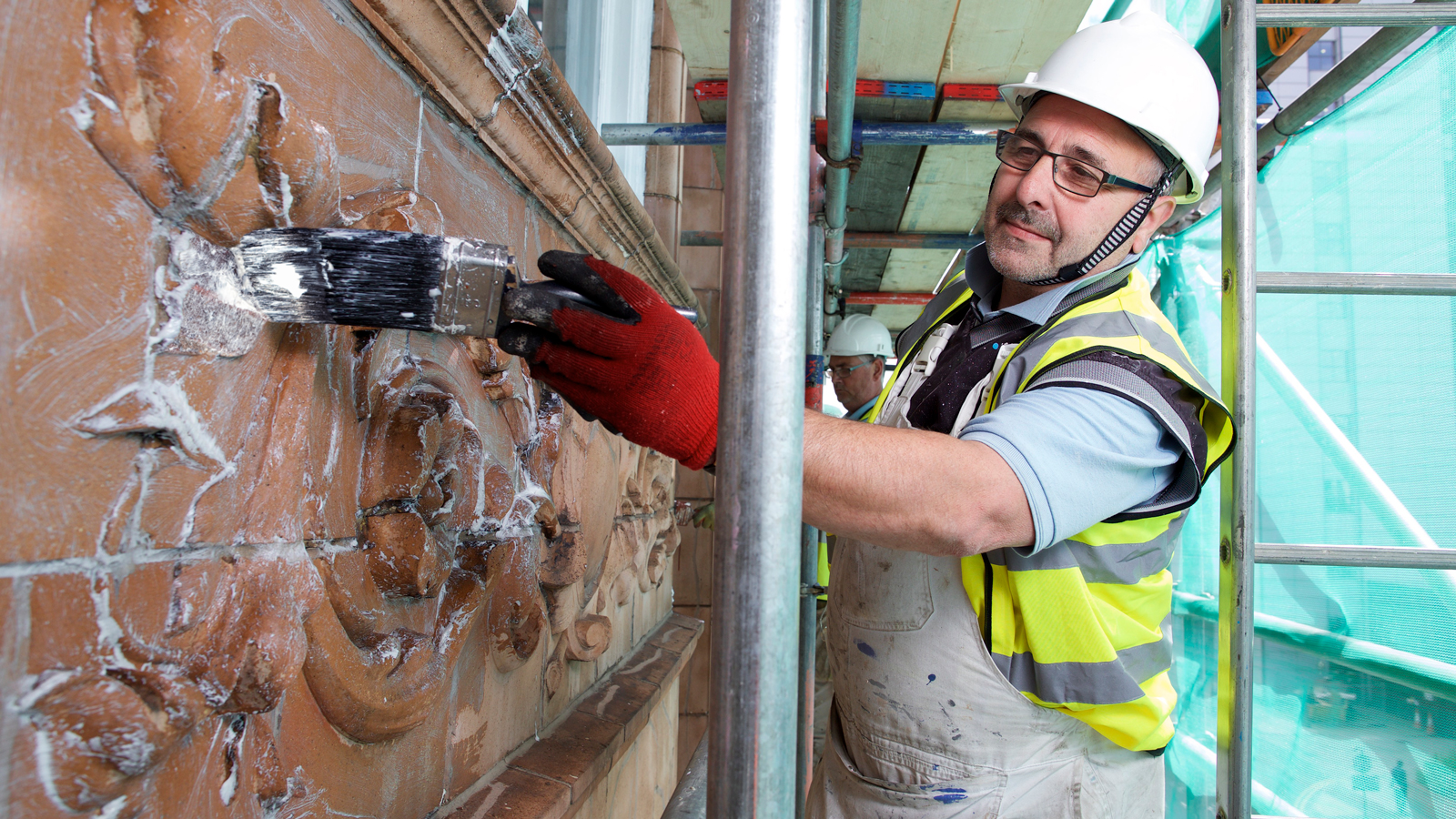 'Mauern Sanieren nach eindringender Nässe'